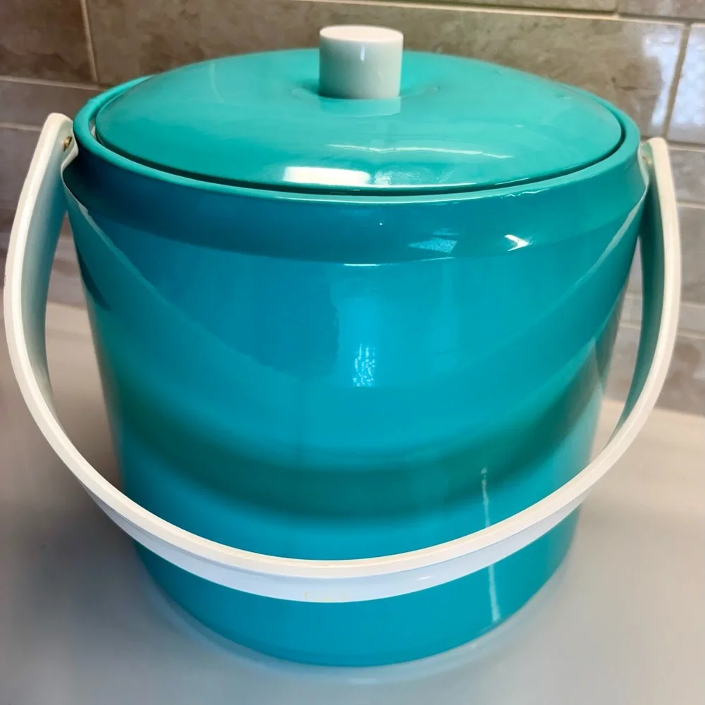 Mid Century Modern Turquoise Tiffany Blue Plastic Ice Bucket with Lid and Handle